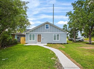6333 Iron Rock St, Houston, TX 77087