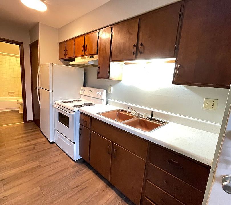 1st image of 1053 S Jackson St #D552814b