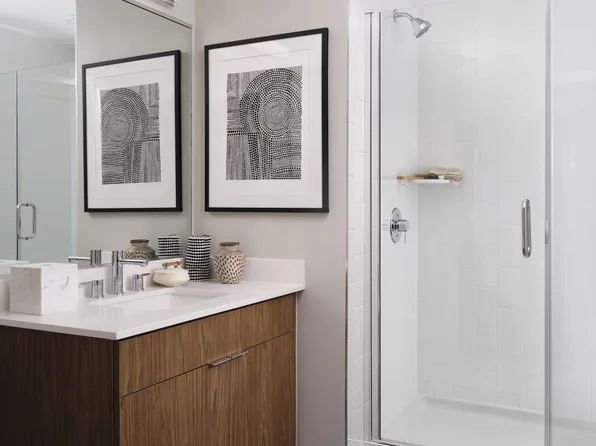 900 Ave At Port Imperial image 3 of 5