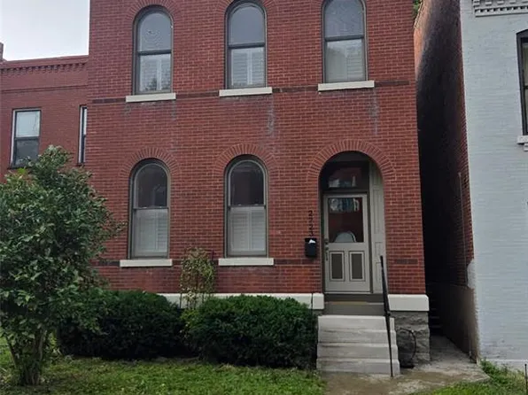 2723 Allen Ave, Saint Louis, MO 63104