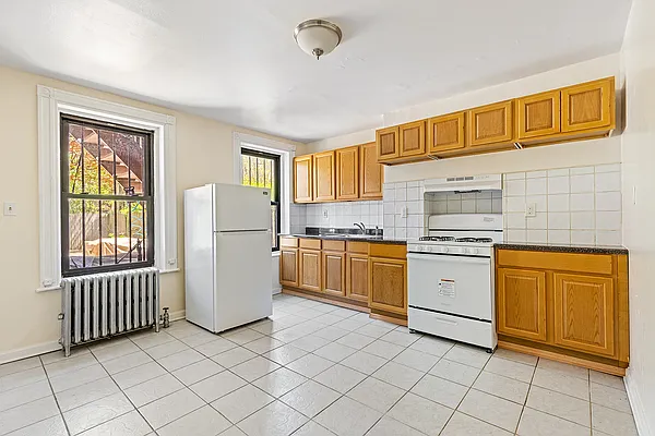 Rented by Compass | media 8