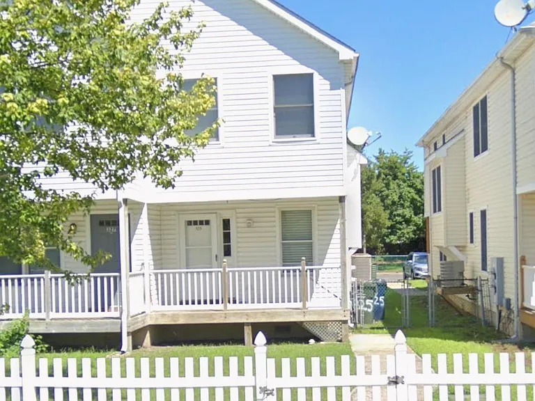 325 N Ohio Ave — Photo 1