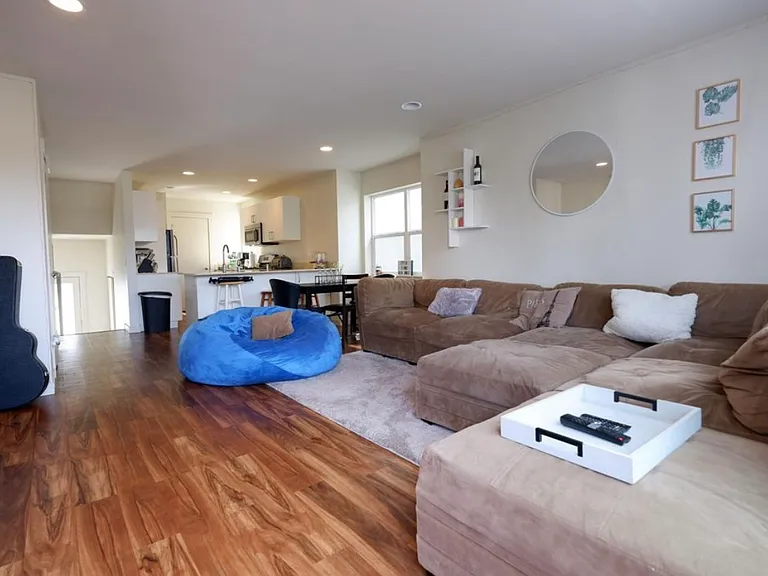 40 Florentia St #A — Photo 4