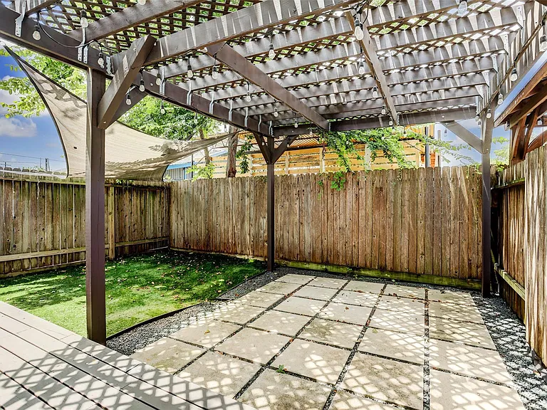 1309 Laird St #A — Photo 22