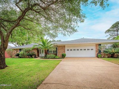 5813 Moreton Pl, Ocean Springs, MS, 39564