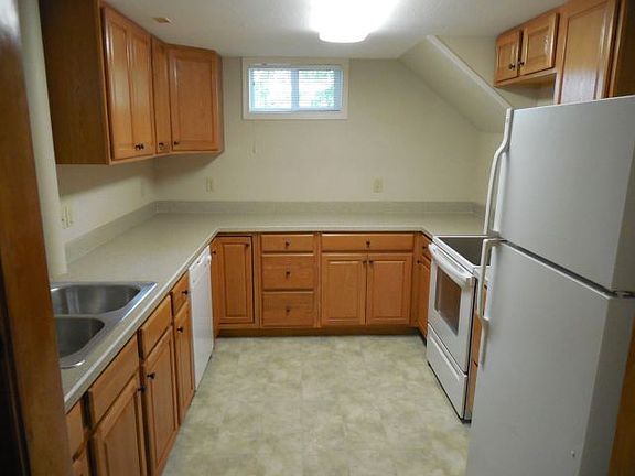 5th image of 539 Parkhill Dr #2