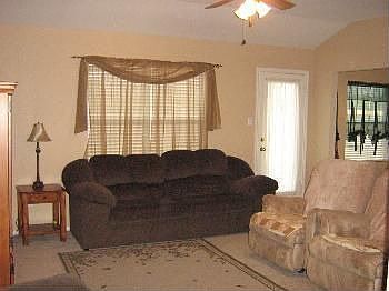 4th image of 1905 Liberty Hill Dr