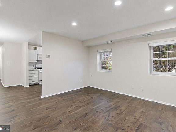 4th image of 11917 Tarragon Rd APT D