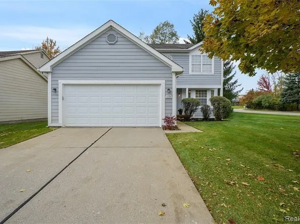 41306 Cornell Dr, Novi, MI 48377