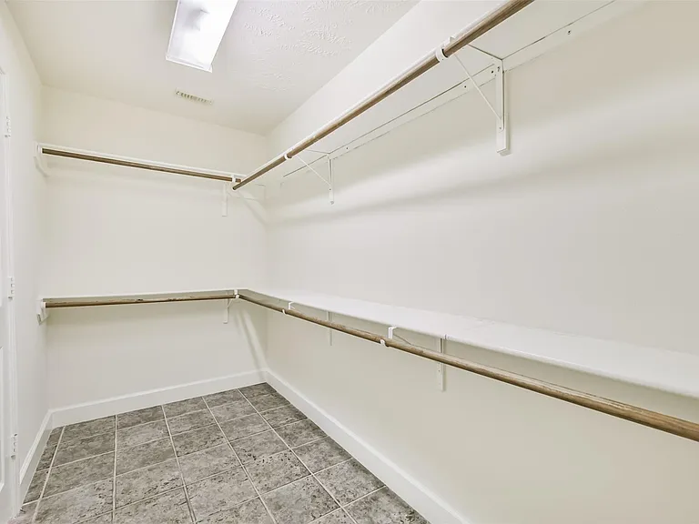7 Heron Hollow Ct — Photo 22