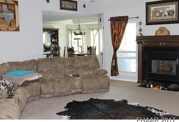 5th image of 803 Marshall Dr