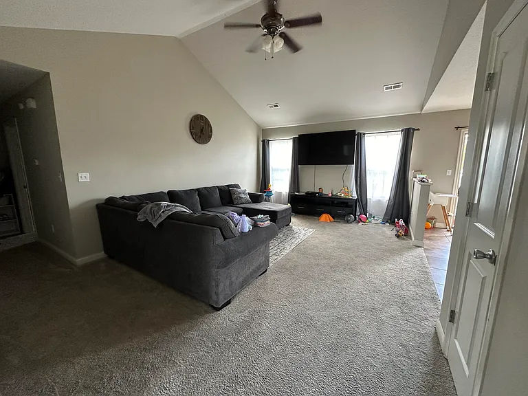 105 Snow Peak Ct — Photo 3