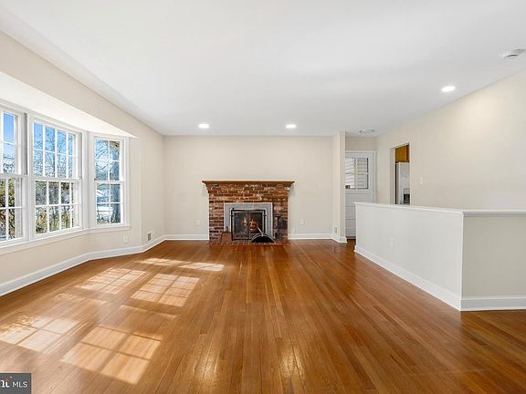 4th image of 6105 Tilden Ln