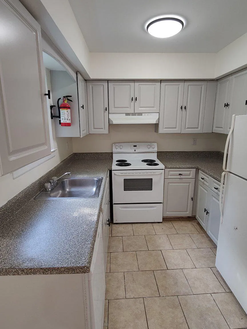 2 bed, 1.5 bath, 1200 sqft, $2,250 — Photo 4