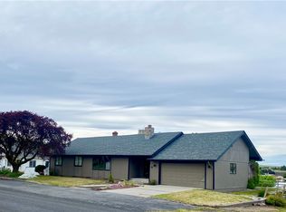 11 SE Regent Ave, Wilbur, WA 99185