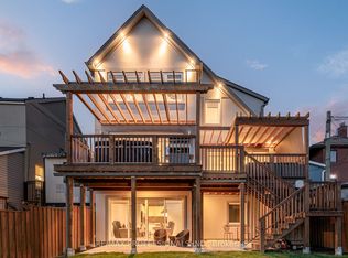 372 Silverthorn Ave, Toronto, ON M6M3G9