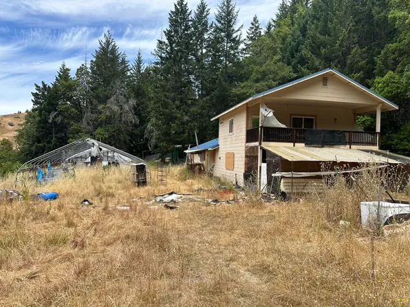 7155 Road P, Alderpoint, CA 95511