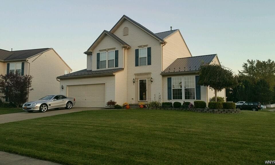 1st image of 2 Creekwood Dr