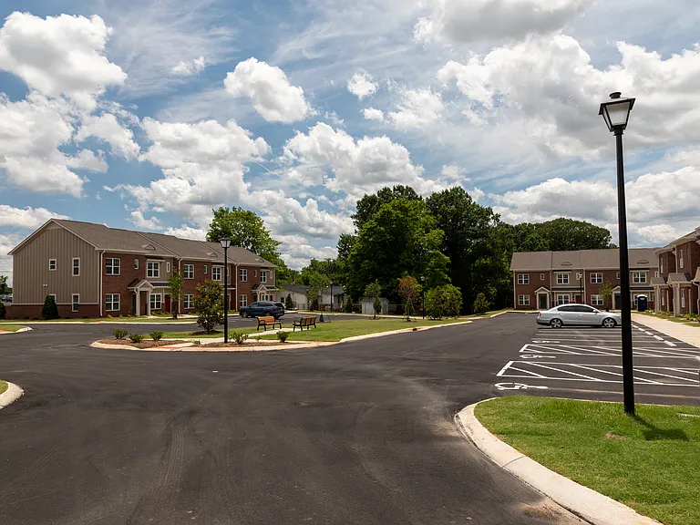Peachtree Townhomes — Photo 31