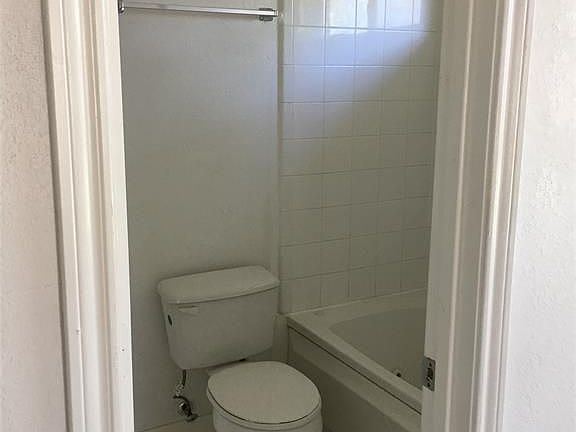 4th image of 10802 Heatherford Dr