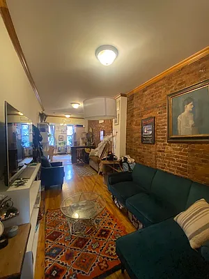 Rented by R New York | media 16