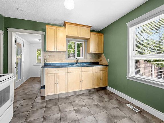 3rd image of 5108 S 54th St