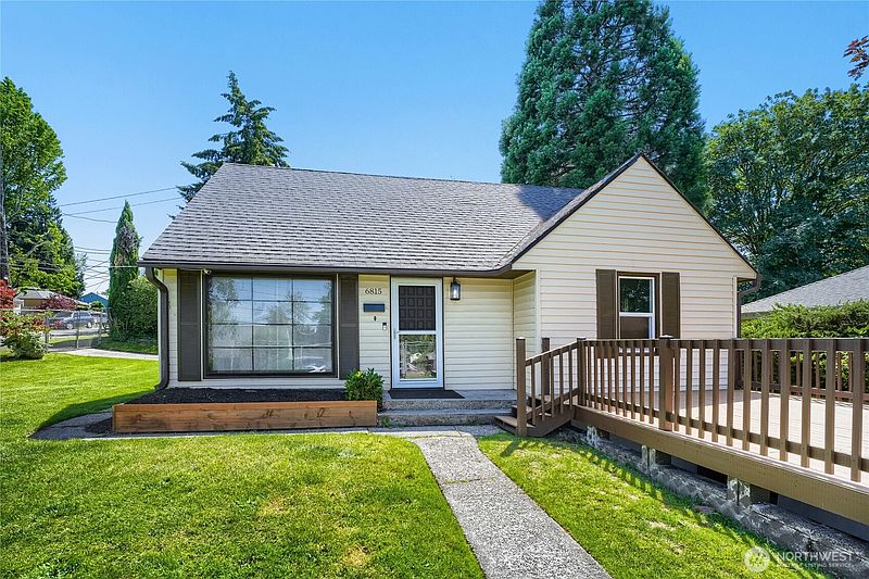 2nd image of 6815 S 120th Place
