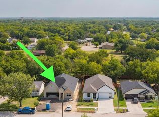 309B Runnells St, Terrell, TX 75160