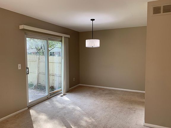 4th image of 963 Kirts Blvd