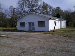 4547 Greenpond Rd, Gray Court, SC 29645