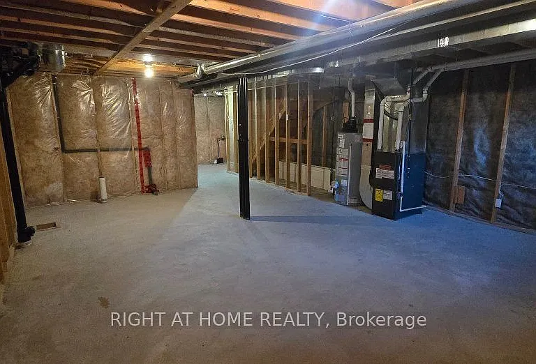 921 Blossom St — Photo 12