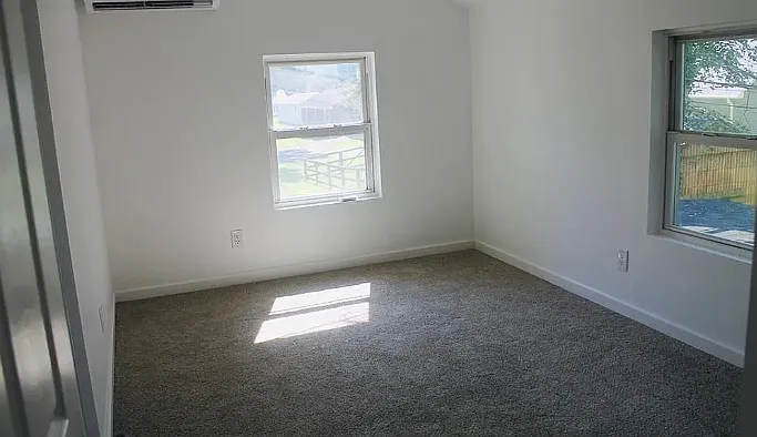 275 Milling Rd — Photo 15