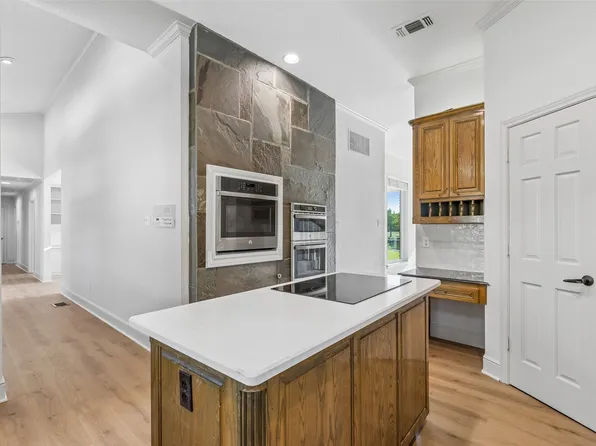 1155 Point Vista Rd, Hickory Creek, TX 75065