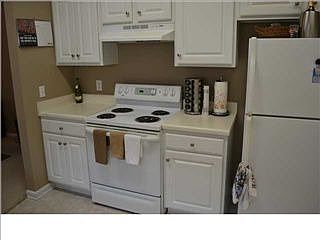 4th image of 6107 Covington Villas Dr