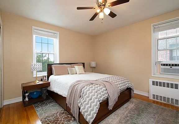 5th image of 140-21 Burden Cres APT 604