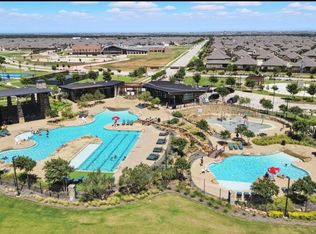 9809 Gooseneck Dr, Aubrey, TX 76227