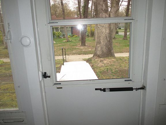 3rd image of 141A Farrington Ct #100A