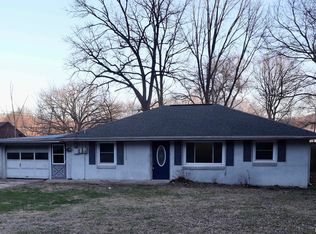 165 Shadoway Dr, East Peoria, IL 61611