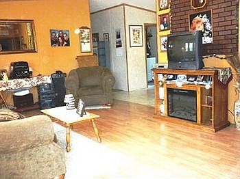 149 Patricks livingrm_opt.jpg