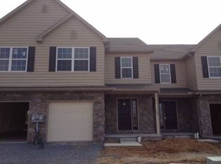 350 Mount Olive Ln, Ephrata, PA 17522