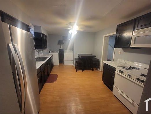4th image of 2731 10th St