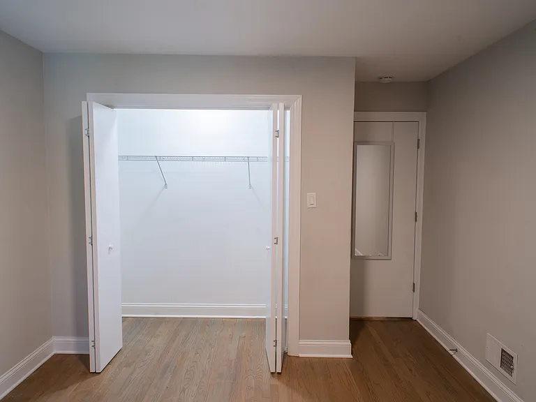 1619 Monroe St #1 — Photo 9