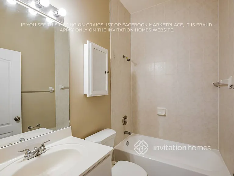 18301 NW 89th Ave — Photo 15