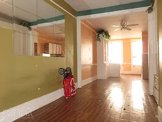 Rented by Rennit Inc.