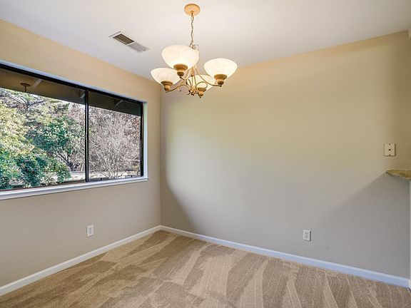 5th image of 2514 La Terrace Cir