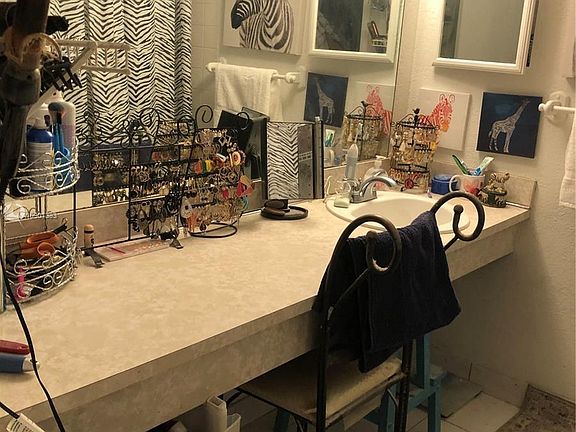 5th image of 7175 Orange Dr APT 323H