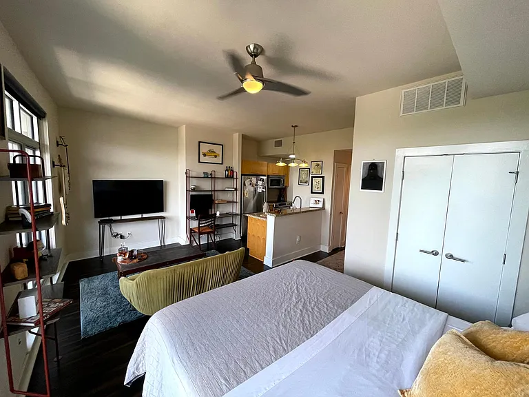 603 Davis St #709 — Photo 7