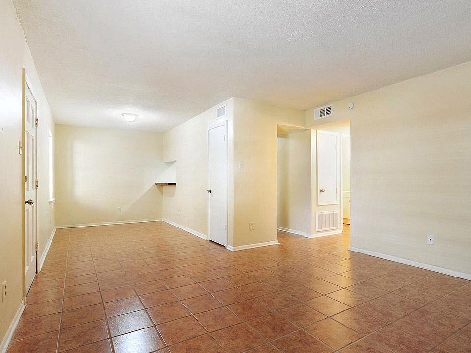 1st image of 3236 Kabel Dr