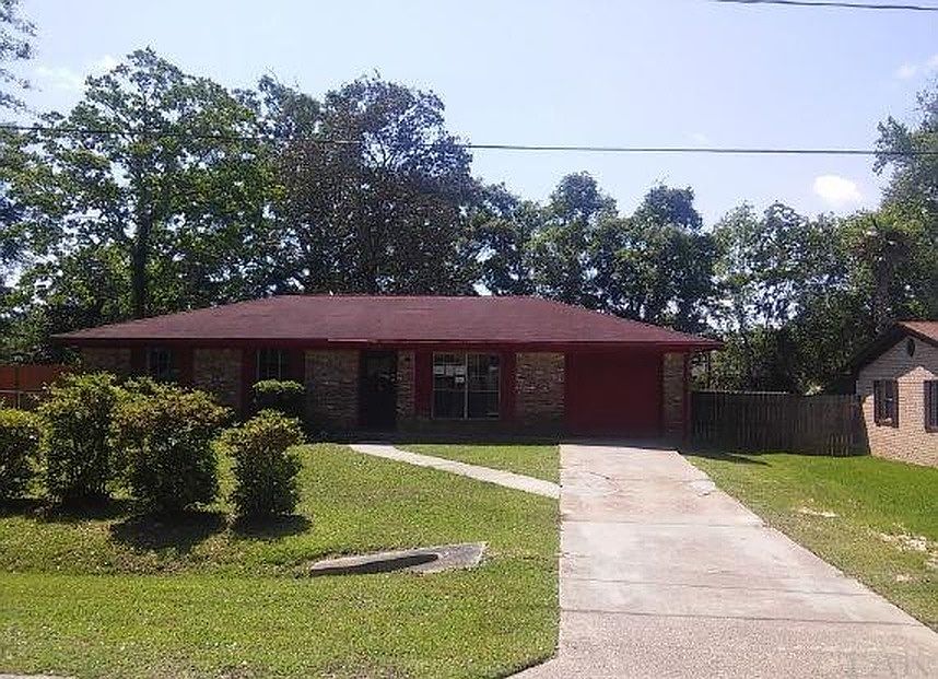 1st image of 8336 Gardenia Cir