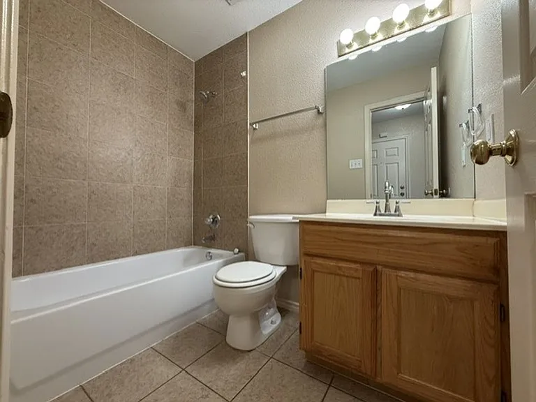 3113 Silhouette Dr — Photo 11